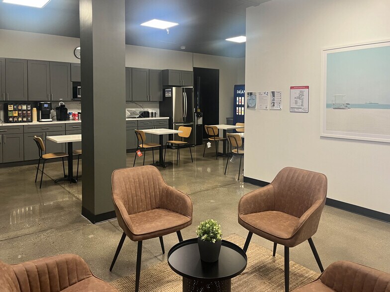 More Photos Of 3686 E Olympic Blvd, Los Angeles Warehouse For Lease