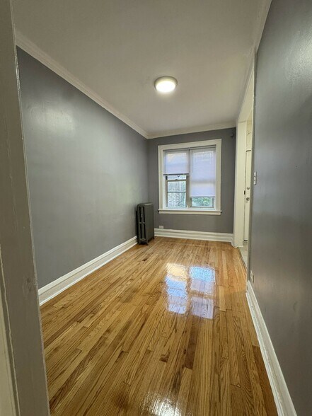 More Photos Of 6957 S Michigan Ave, Chicago Apartments For Sale