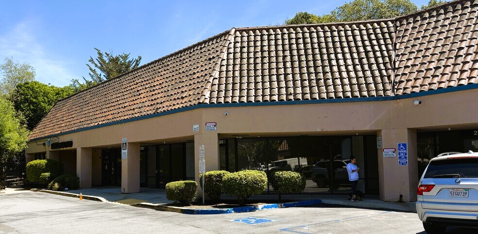 More Photos Of 2050-2128 Soquel Ave, Santa Cruz Storefront Retail Office For Lease