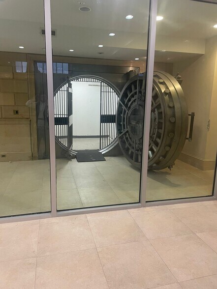 More Photos Of 545 Broadway, Brooklyn Office Residential For Lease