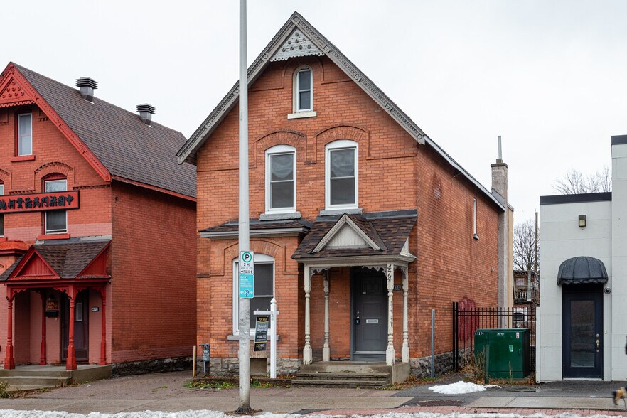 More Photos Of 474 Somerset St W, Ottawa Office For Sale