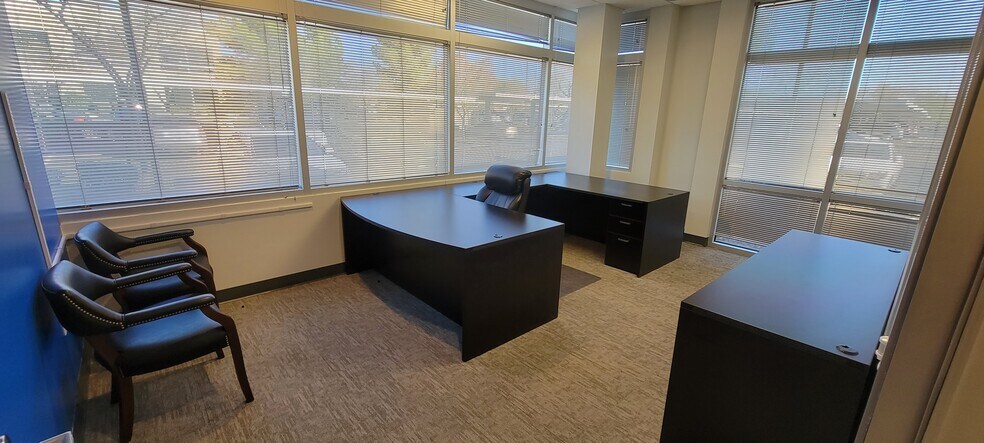 More Photos Of 1860 N 95th Ln, Phoenix Office For Lease