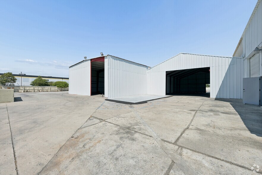 More Photos Of 19401 S Main St & 19204 S Figueroa St, Gardena Land For Lease