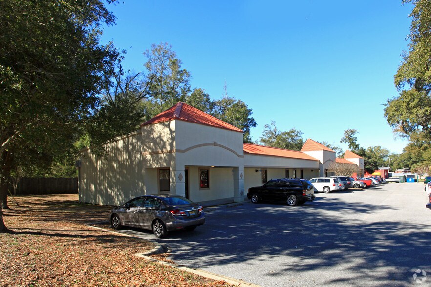 More Photos Of 1851 St Mary Ave, Pensacola Medical For Lease