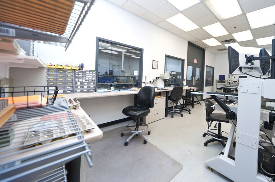 More Photos Of 400 Apollo Dr, Circle Pines Manufacturing For Sale