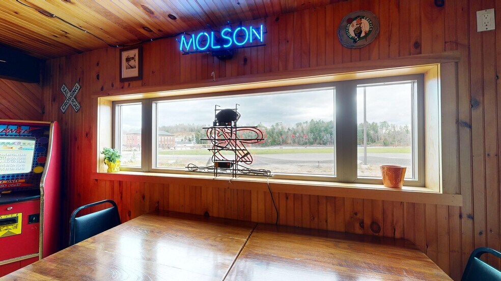 More Photos Of 695 Lisbon St, Lisbon Restaurant For Sale