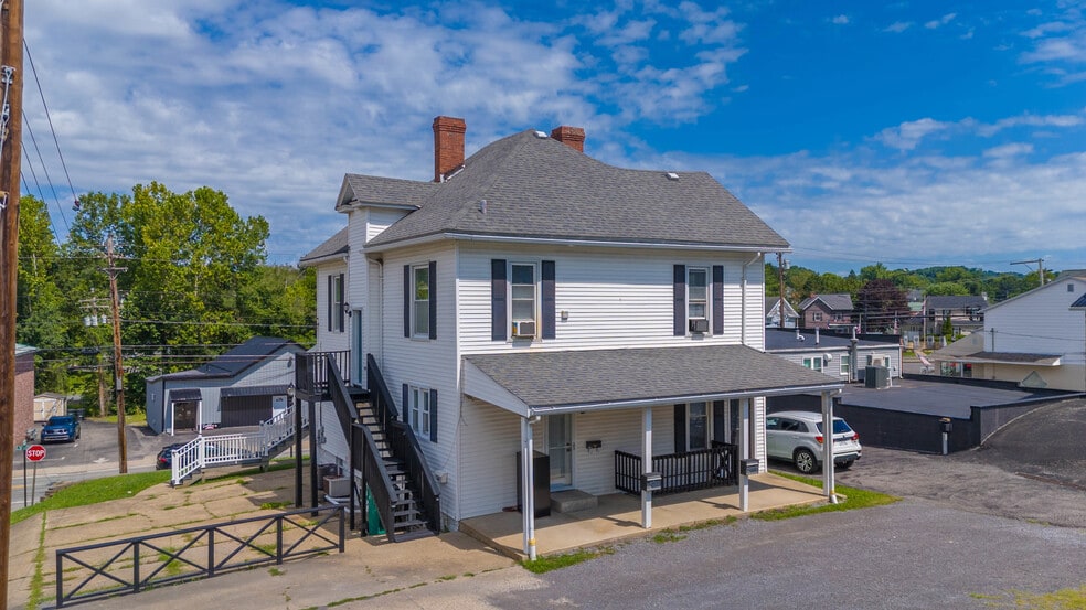 More Photos Of 229 E Main St, Bridgeport Loft Creative Space For Sale
