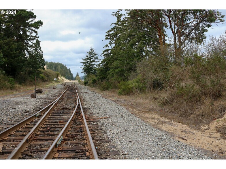 More Photos Of 92851 Trans Pacific Pkwy, North Bend Land For Sale