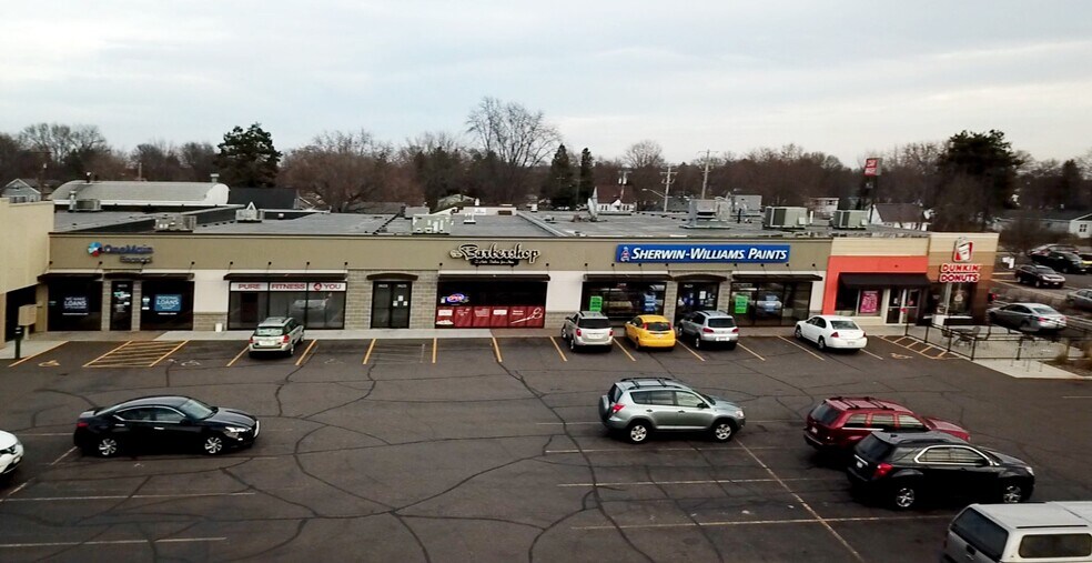 More Photos Of 1417-1431 S Hastings Way, Eau Claire Freestanding For Lease