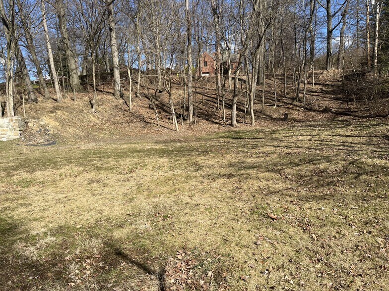 More Photos Of 5347 Brightwood Rd, Bethel Park Continuing Care Retirement Community For Sale