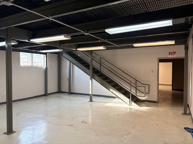 More Photos Of 5918-24 13th Ave, Brooklyn Office For Lease