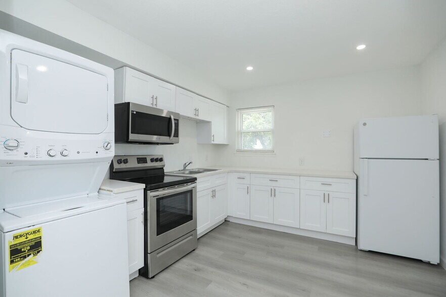 More Photos Of 712 Ball St, Galveston Apartments For Sale