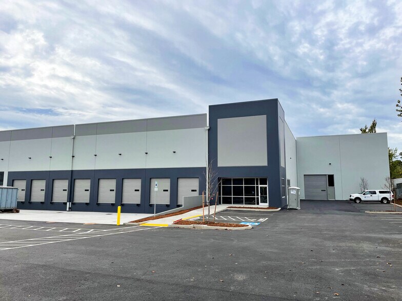 Primary Photo Of 16935 SE 120th Ave, Clackamas Warehouse For Lease