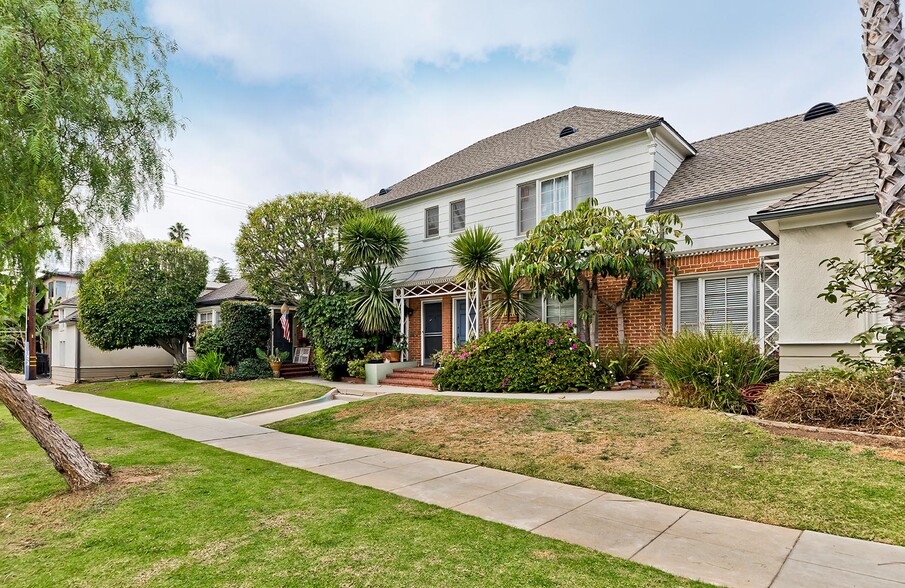 More Photos Of 825-831 Idaho Ave, Santa Monica Apartments For Sale