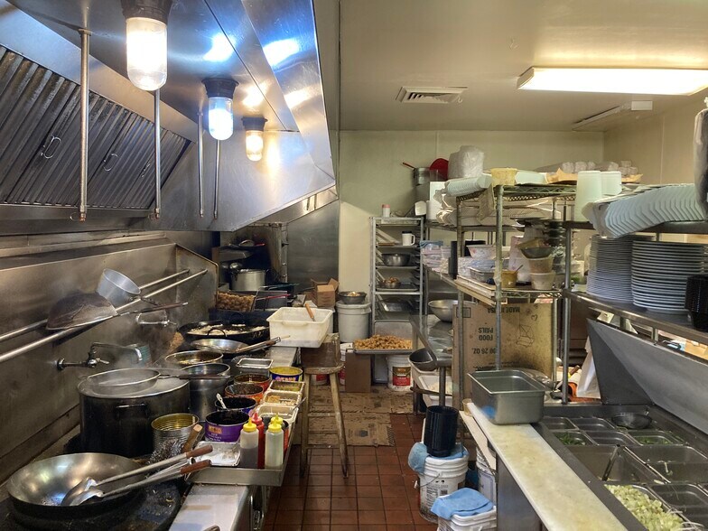 More Photos Of 1623 London Rd, Duluth Restaurant For Sale