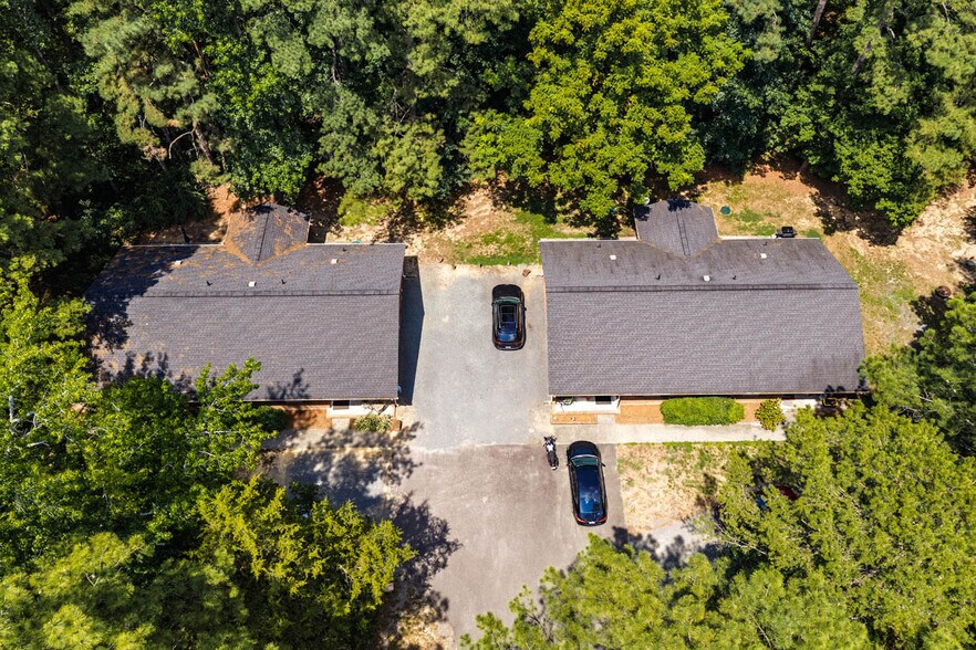 More Photos Of 547 Cedar Lake Rd, Chapel Hill Multifamily For Sale