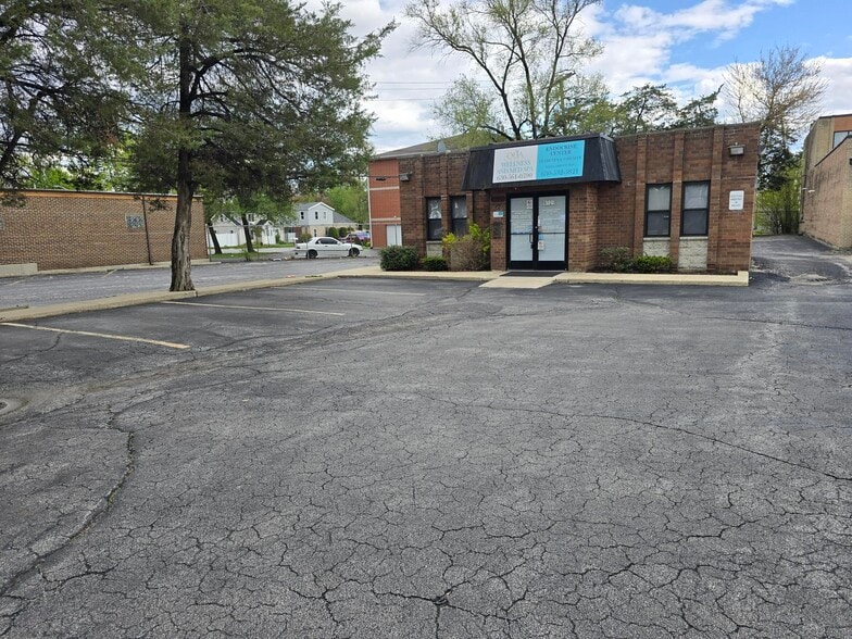 More Photos Of 9629 S Southwest Hwy, Oak Lawn Medical For Sale