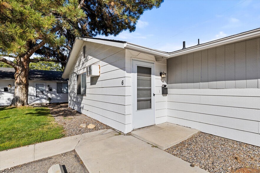 More Photos Of 144 Smith Ave, Nampa Apartments For Sale