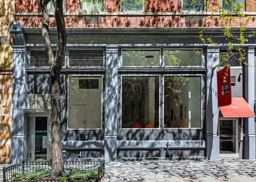 More Photos Of 43 W 13th St, New York Apartments For Sale