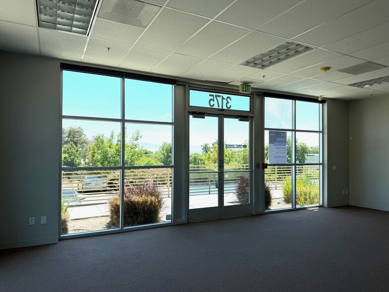 More Photos Of 3163-3179 Independence Dr, Livermore Research And Development For Sale