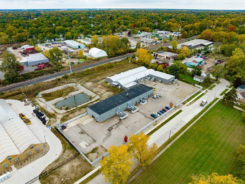 Primary Photo Of 2640-2642 Princess St, Inkster Warehouse For Sale