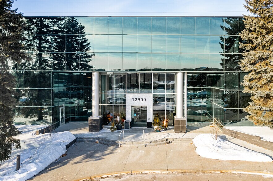 More Photos Of 12900 Whitewater Dr, Minnetonka Unknown For Lease