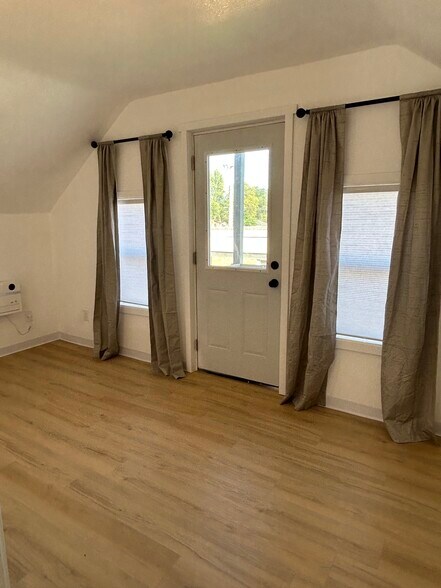 More Photos Of 156 N Franklin St, Mondovi Healthcare For Sale