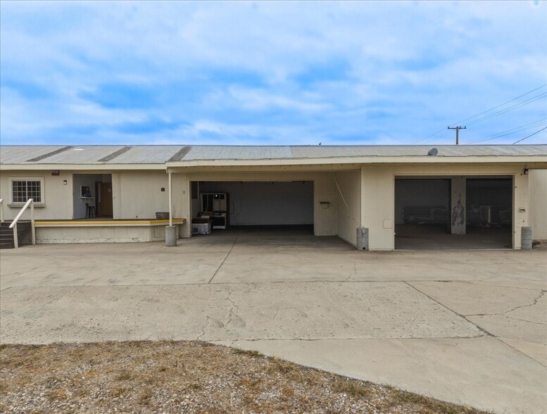 More Photos Of 414 N O St, Lompoc Warehouse For Sale