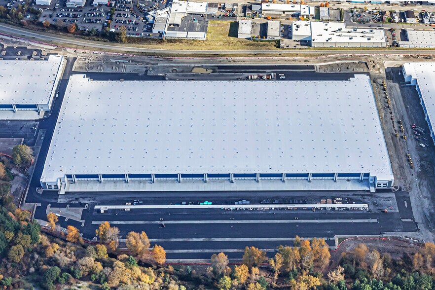 More Photos Of 5802 S Burlington Way, Tacoma Unknown For Lease