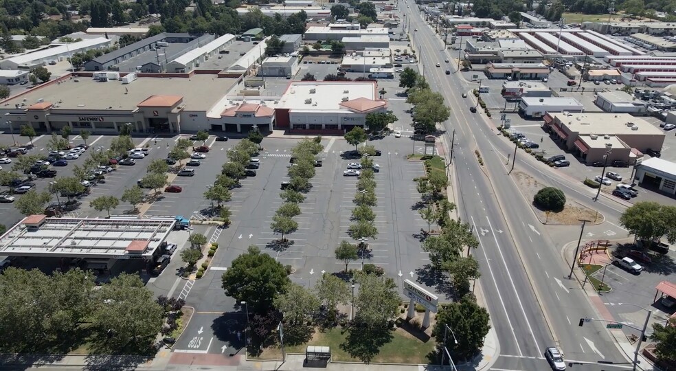 More Photos Of 4010 Manzanita Ave, Carmichael Drugstore For Sale