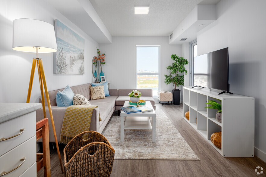 More Photos Of 5 Zappacosta Dr, Toronto Apartments For Lease