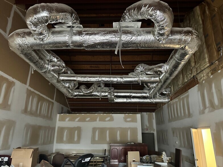 More Photos Of 201 Stonewall St, Cartersville Office For Sale