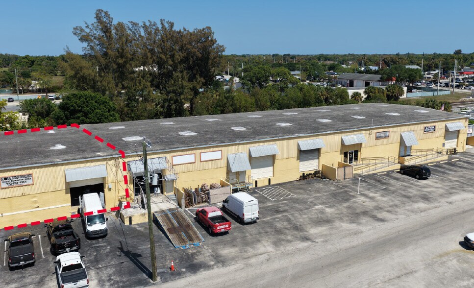 More Photos Of 2201 SE Indian St, Stuart Unknown For Lease