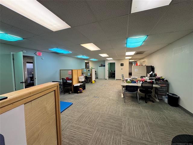 More Photos Of 1029 E Washington Ave, Mcalester Rehabilitation Center For Sale