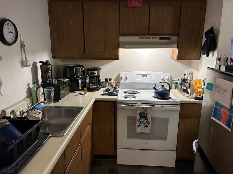 More Photos Of 85-87 Main St, Fair Haven Apartments For Sale