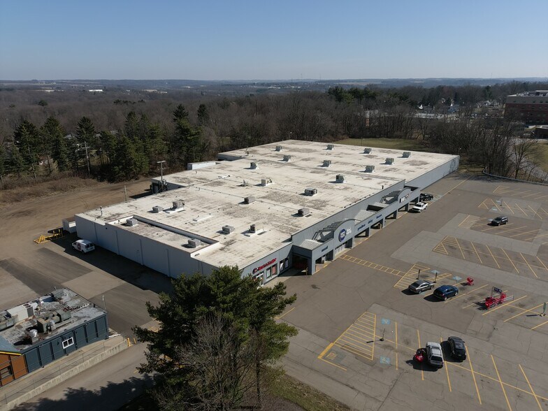 More Photos Of 1945 Cleveland Rd, Wooster Unknown For Lease