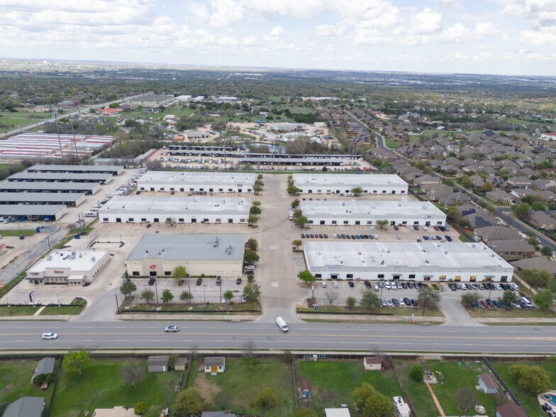 More Photos Of 3916 Gattis School Rd, Round Rock Unknown For Lease