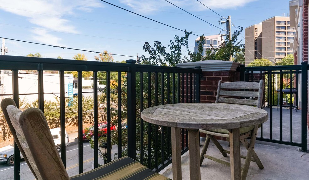 More Photos Of 3645 Habersham Rd NE, Atlanta Apartments For Lease