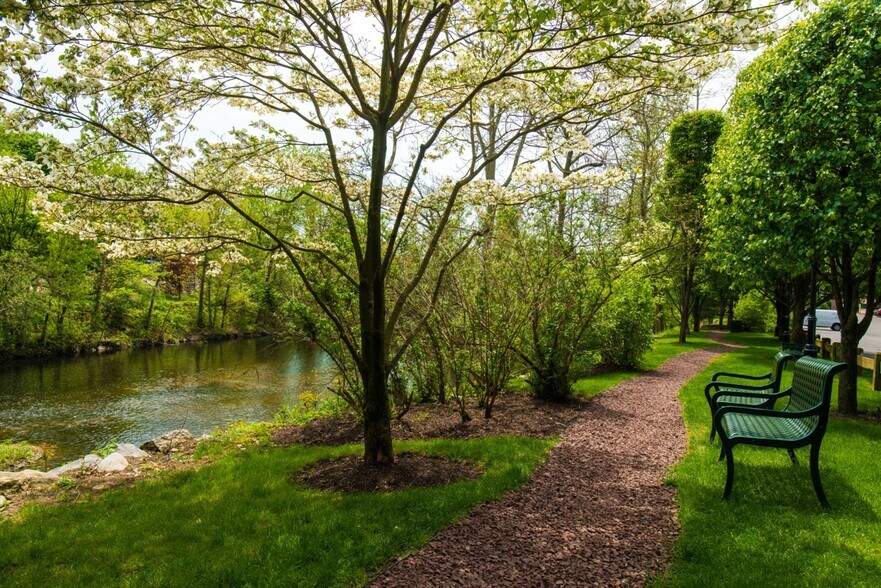 More Photos Of 10 Glover Ave, Norwalk Medical For Lease