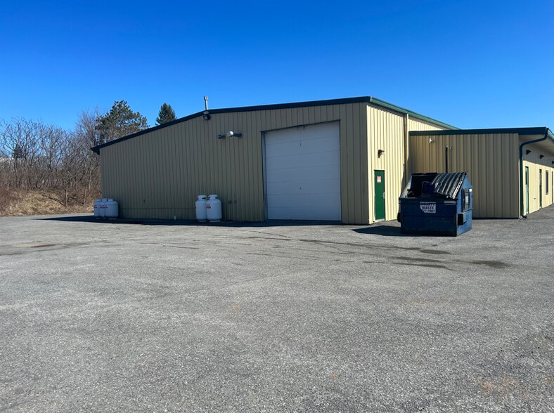 More Photos Of 1886 Duanesburg Rd, Princetown Warehouse For Lease