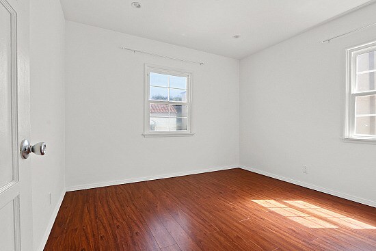 More Photos Of 8521 Saturn St, Los Angeles Apartments For Sale