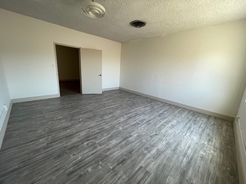 More Photos Of 7216 Valmont St, Tujunga Lodge Meeting Hall For Sale