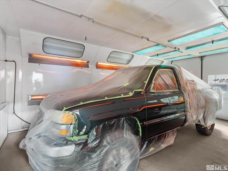 More Photos Of 810 W 6th St, Winnemucca Flex For Sale