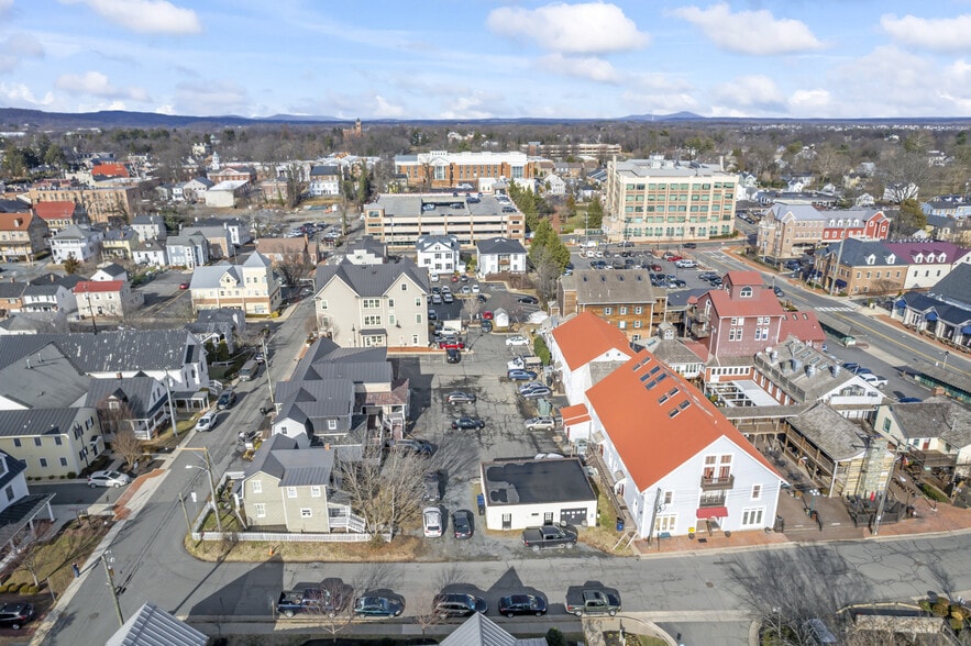 More Photos Of 208-212 Church SE st, Leesburg Apartments For Sale