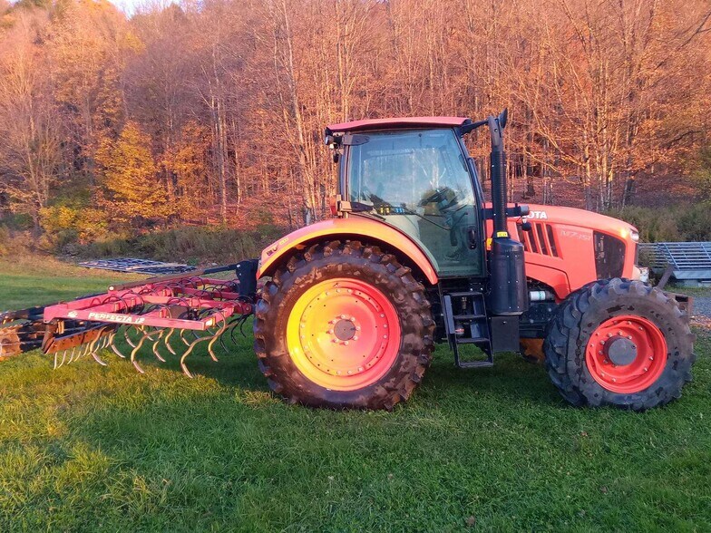 More Photos Of 224 Michael Ln, New Berlin Racetrack For Sale