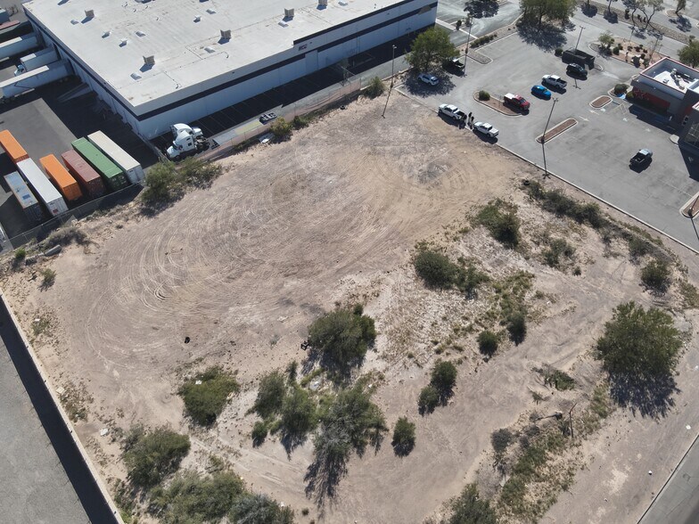More Photos Of 7130 Airport Rd, El Paso Land For Lease