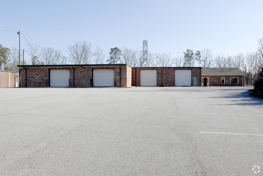 More Photos Of 259 N Price Rd, Buford Flex For Sale