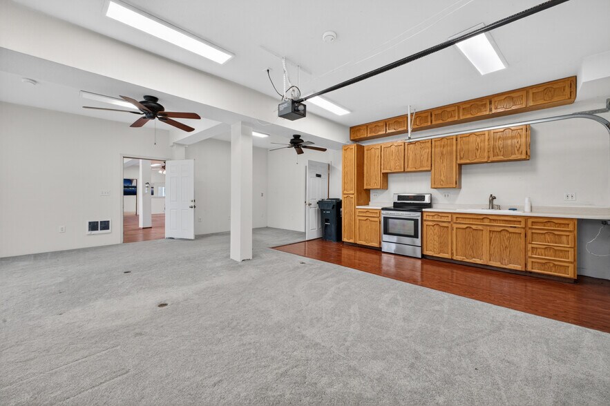 More Photos Of 1315 S 23rd St, Tacoma Storefront Retail Residential For Sale