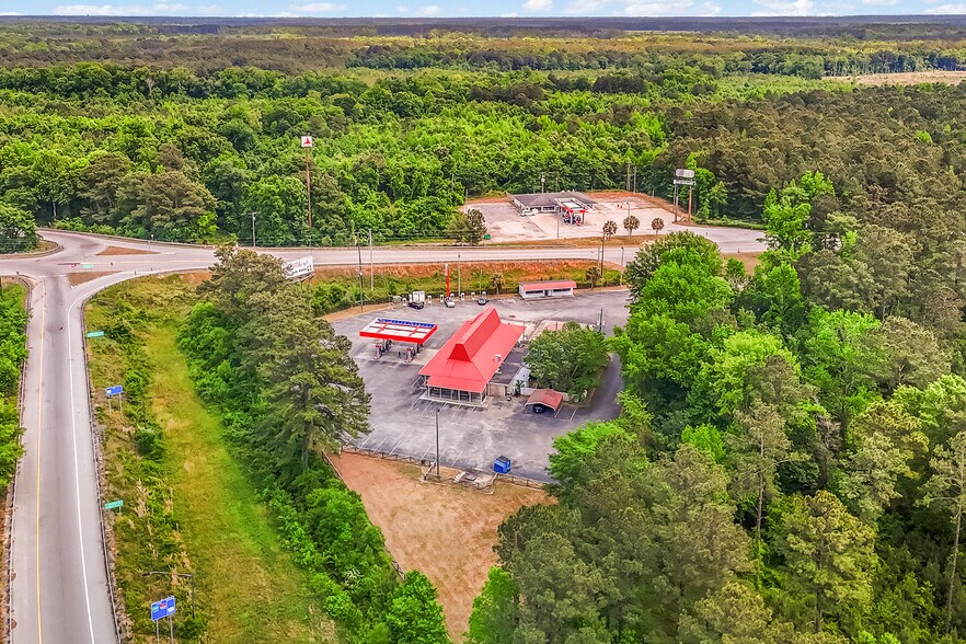 More Photos Of 500 Buff Blvd, Summerton General Retail For Sale