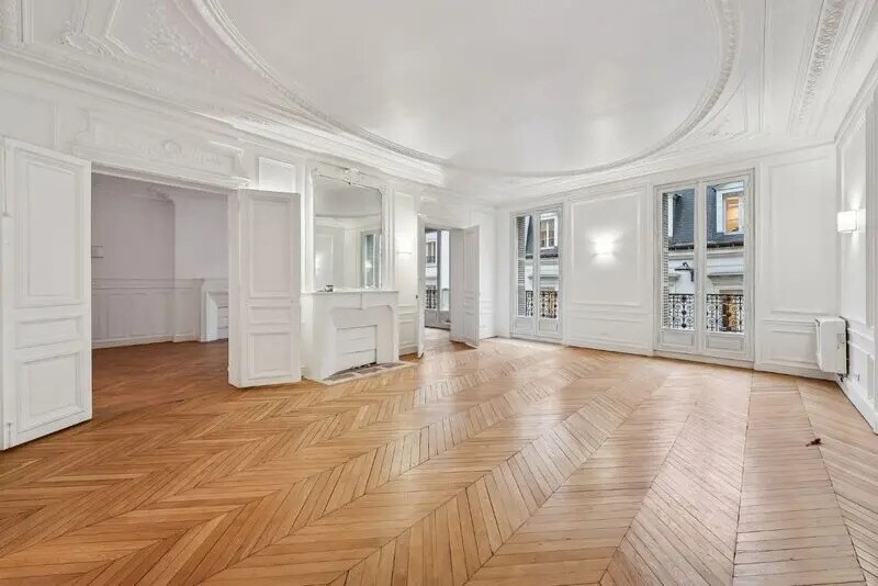 More Photos Of 30 Rue De Miromesnil, Paris Office For Sale